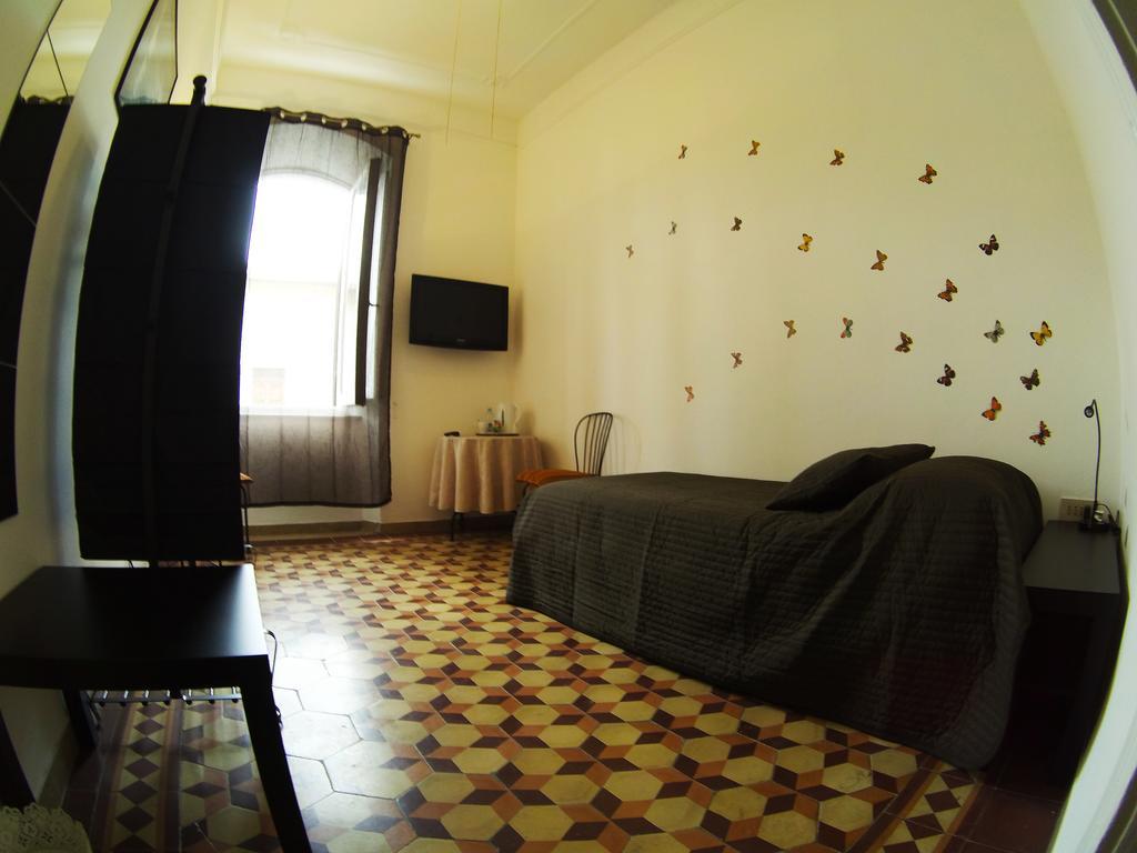 Arena Alfieri B&B Livorno Pokoj fotografie